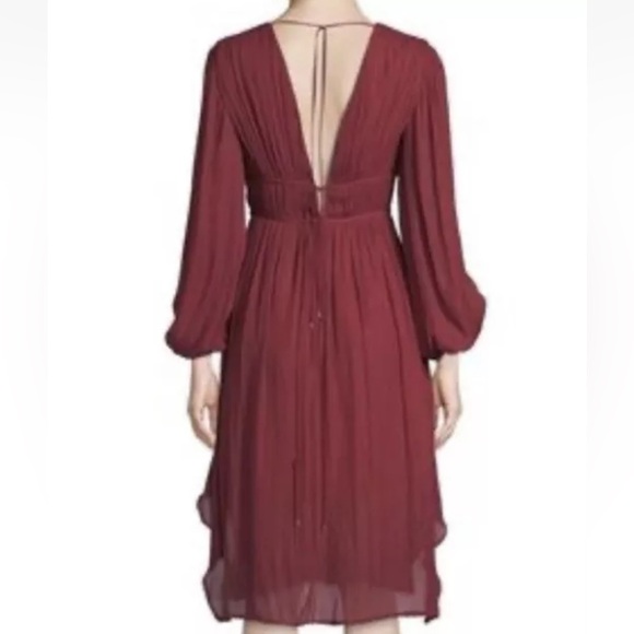 Halston Heritage Elegant Red Plunge Neckline Dress in Size 4 - Picture 2 of 16